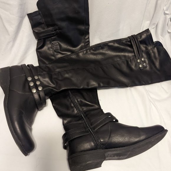 Knee high black fax leather biker boot - Picture 1 of 4